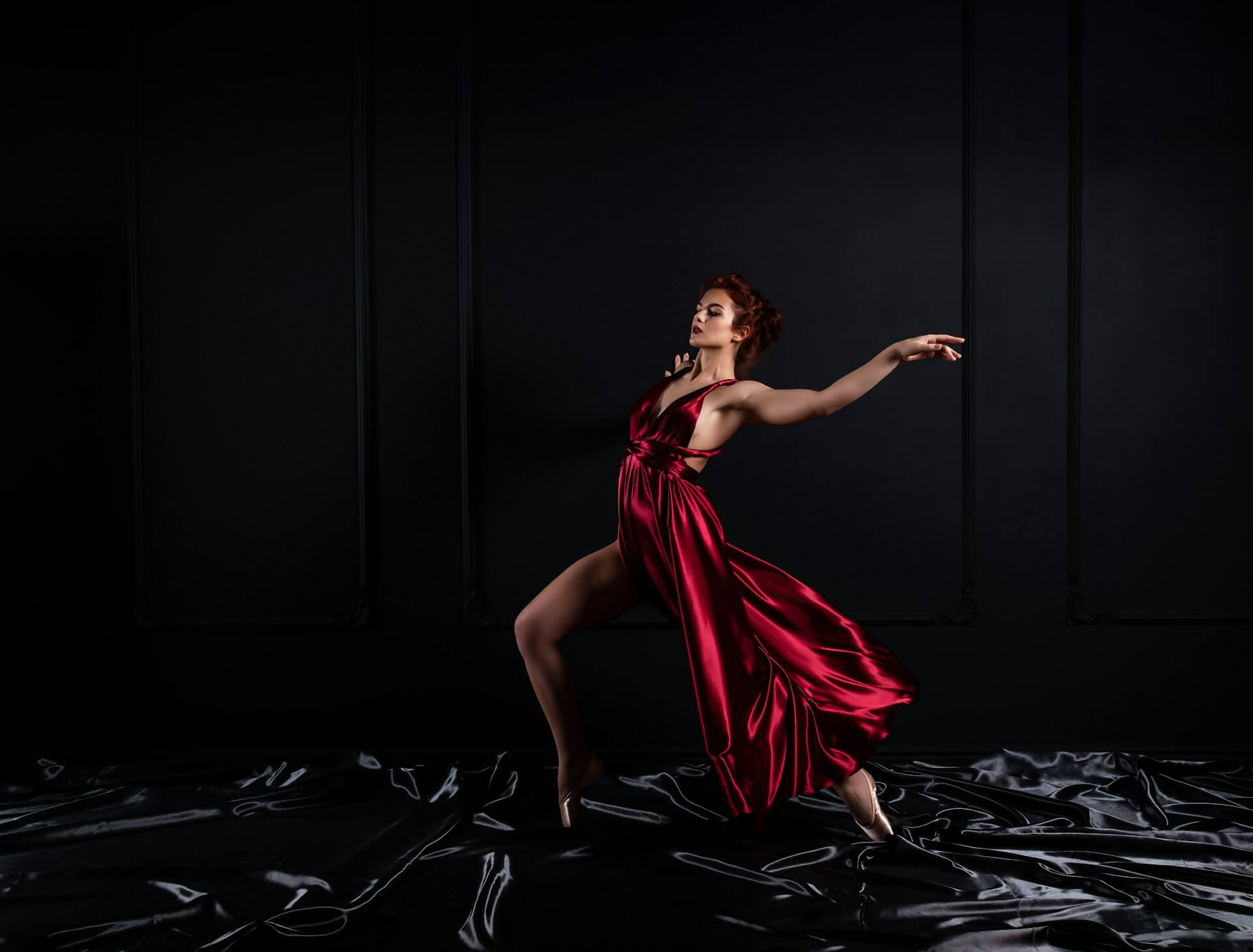 Grace in Every Frame: Aneesa’s Fashion Photography