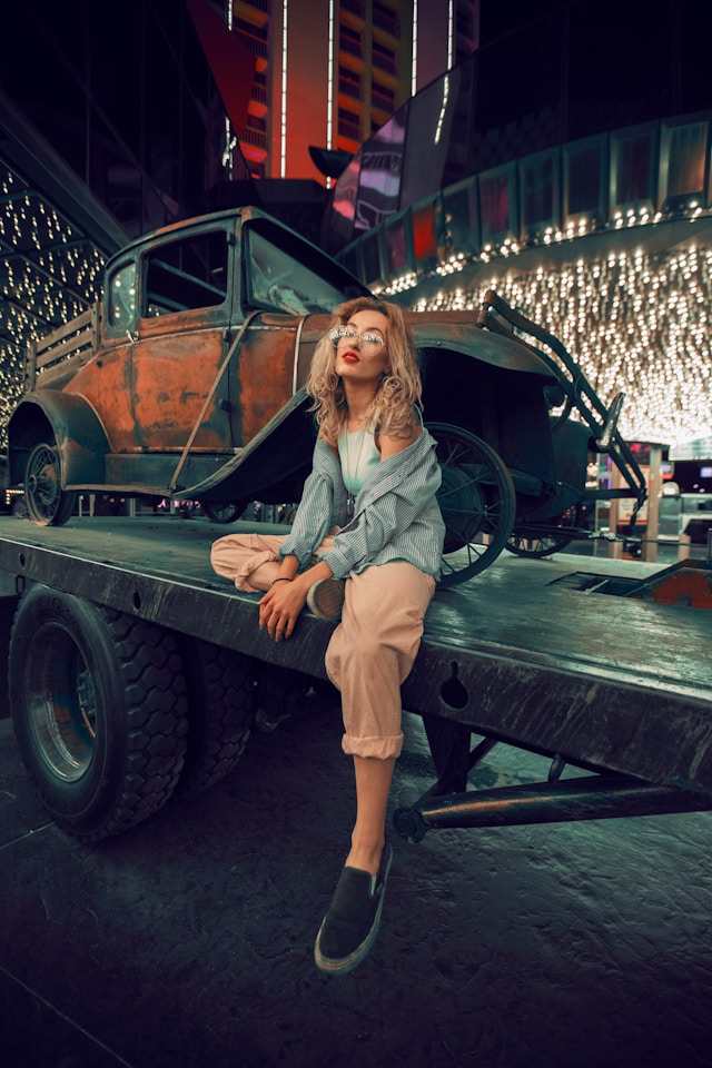 Woman’s solitude on a utility trailer